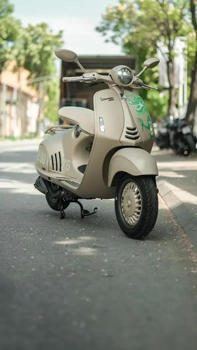 Vespa 946 Dragon Launched in India: Know its Price & Features 