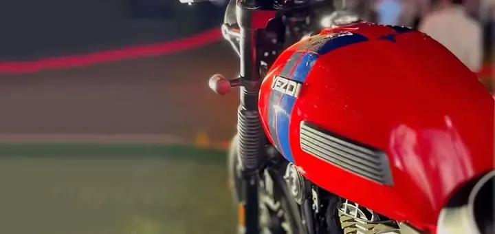 Yezdi Revealed Its New Modern Retro Roadster | Close Competitor to Royal Enfield?